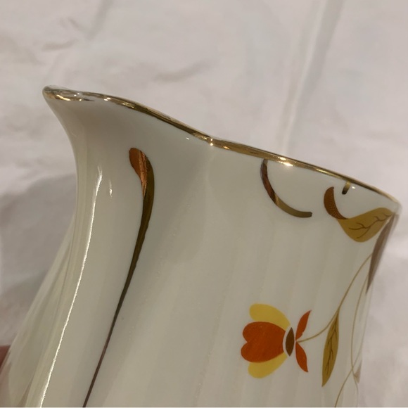 Vintage Hall’s Superior Autumn Leaf 8 Cup Coffee Pot & Lid - Picture 10 of 16